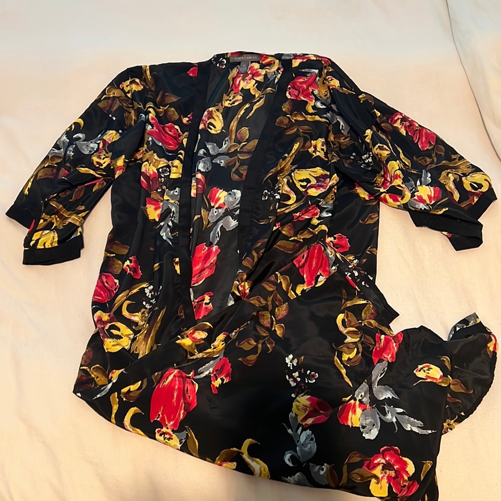 Vince Camuto kimono